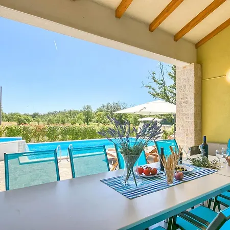 Sleeps 10 Pool Air Con Wifi Villa *